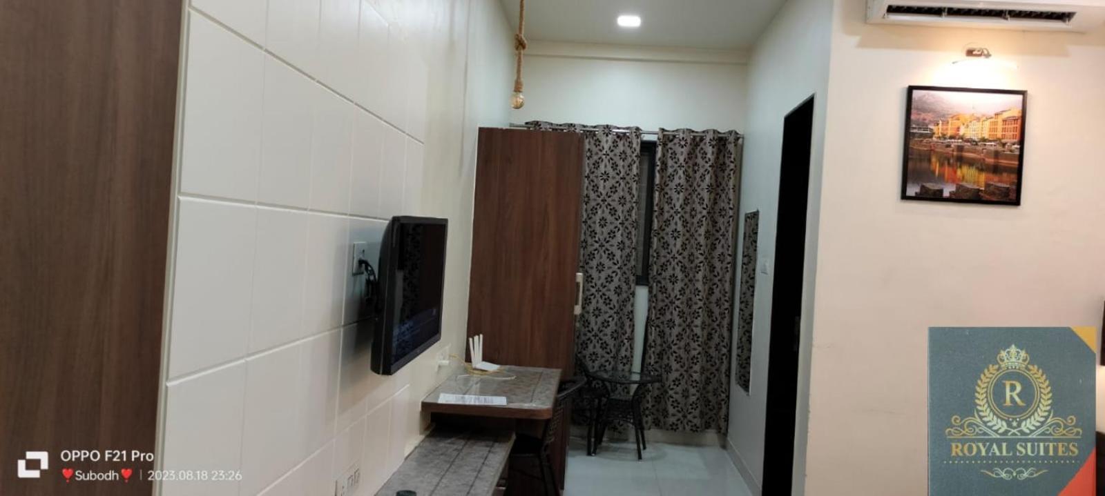 Fabhotel Royal Suits - Nr Mahadji Shinde Chhatri Mundhwa Екстер'єр фото